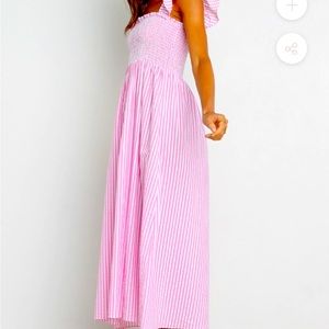 NWOT Good Night Macaroon squareneck ruched midi dress